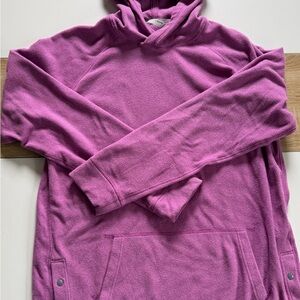 Stio Women's XL Hooded Fleece in Vibrant Magenta